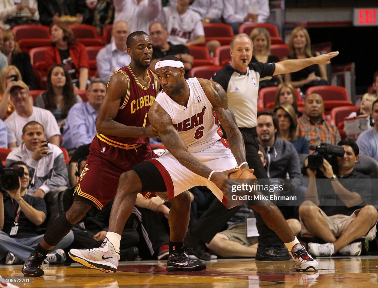 LeBron James in the post against his former employer (Photo by Mike Ehrmann/Getty Images)