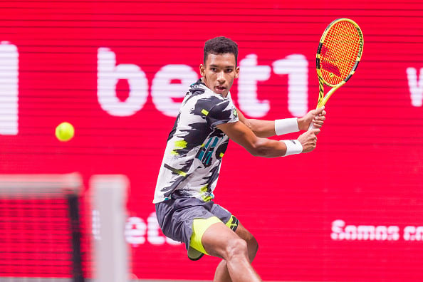 Felix Auger Aliassime with the backhand winner DeFodi Images