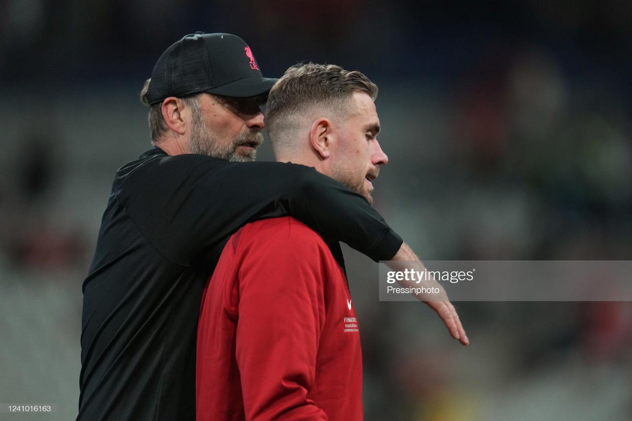 Klopp consoles Jordan Henderson after the Champions League final loss (Photo: Pressinphoto/GETTY Images)
