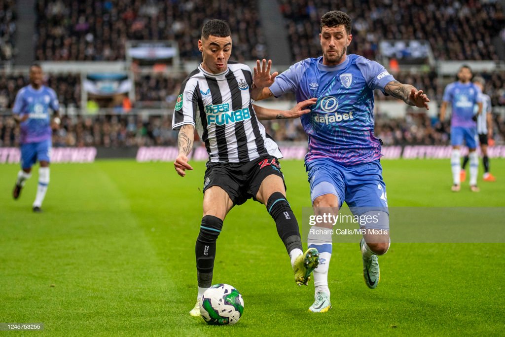 Newcastle winger, <strong><a  data-cke-saved-href='https://www.vavel.com/en/football/2022/10/24/premier-league/1127391-bad-day-for-spurs-as-magpies-swoop-in-5-things-we-learned-as-newcastle-take-points-from-kaneco.html' href='https://www.vavel.com/en/football/2022/10/24/premier-league/1127391-bad-day-for-spurs-as-magpies-swoop-in-5-things-we-learned-as-newcastle-take-points-from-kaneco.html'>Miguel Almiron</a></strong> in action against Bournemouth: Source Clive Mason via gettyimages