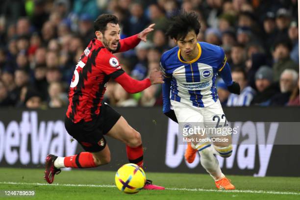 Adam Smith (l.) tries to contain Kaoru Mitoma (r.) during Brighton's victory over Bournemouth/Photo: Mark Leach/Offsides via Getty Images