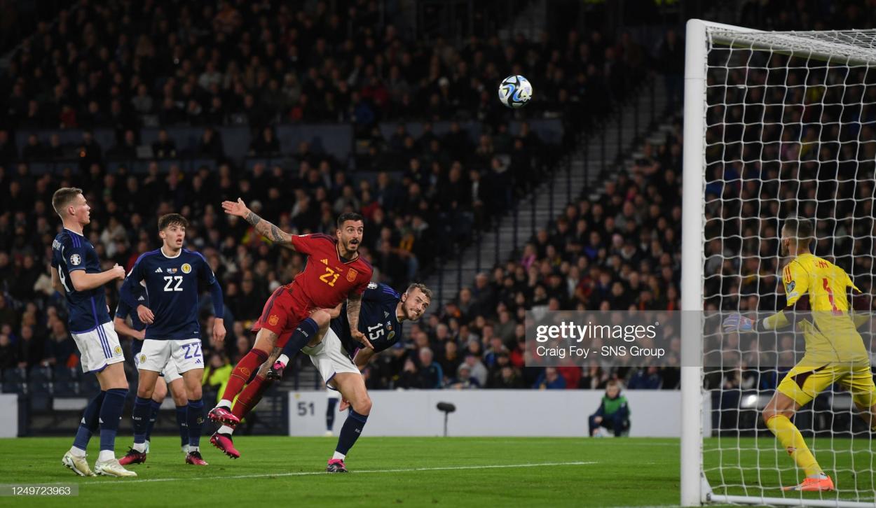 GLASGOW, SCOTLAND - MARCH 28: Spain's Joselu hits the crossbar from his header during a UEFA Euro 2024 Qualifier between Scotland and Spain at <strong><a  data-cke-saved-href='https://www.vavel.com/en/international-football/2023/03/27/1141993-scotland-vs-spain-euro-2024-qualifiers-preview-group-a-2023.html' href='https://www.vavel.com/en/international-football/2023/03/27/1141993-scotland-vs-spain-euro-2024-qualifiers-preview-group-a-2023.html'>Hampden Park</a></strong>, on March 28, 2023, in Glasgow, Scotland. (Photo by Craig Foy/SNS Group via Getty Images)