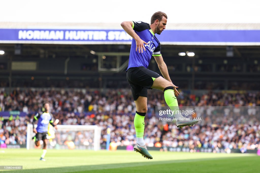Harry Kane celebrates his goal against Leeds (Photo by Robbie Jay Barratt - AMA/Getty Images)
