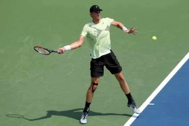 Anderson hits a forehand during his first-round match at the Western and Southern Open/Photo: Matthew Stockman/Getty Images