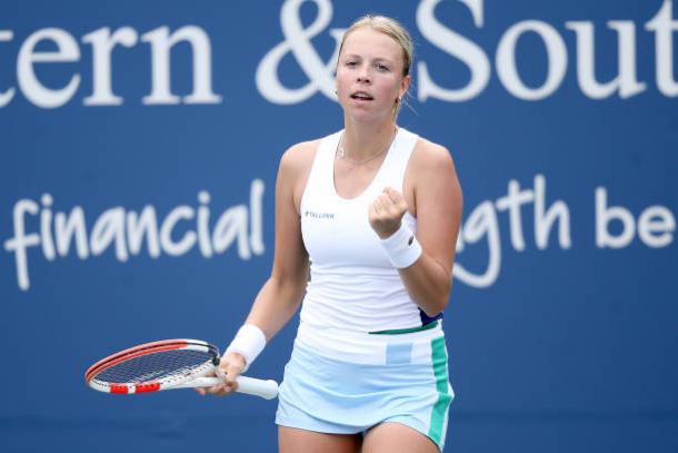 Kontaveit reacts after beating Kasatkina/Photo: Matthew Stockman/Getty Images