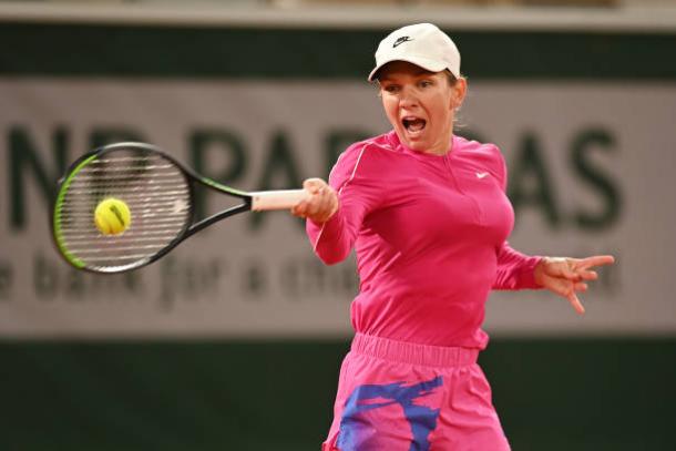 Halep cruised through after trailing 4-2 in the first set/Photo: Shaun Botterill/Getty Images