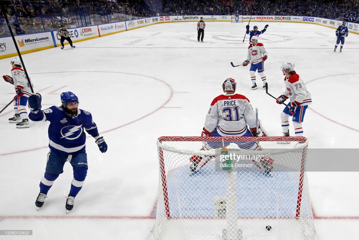 Kucherov (l.) celebrates a goal by Erik Cernak (not pictured) in Game 1/Photo: Bruce Bennett/Getty Images