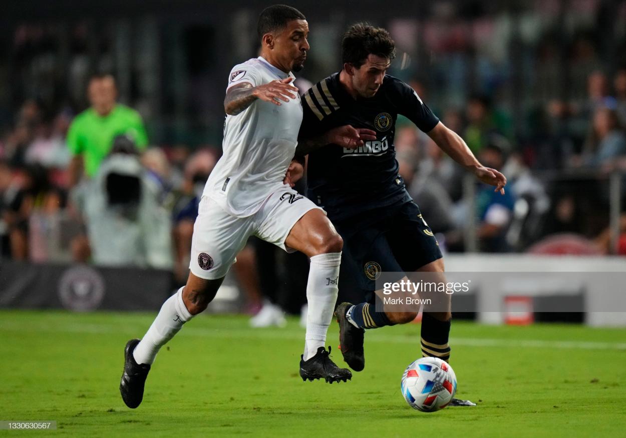 Gregore (l.) and Leon Flach (r.) vie for the ball during their match in Miami/Photo: Mark Brown