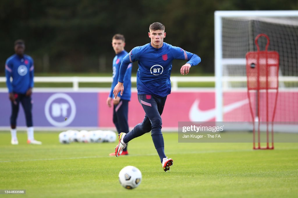 BURTON-UPON-TRENT, ENGLAND - OCTOBER 04: Charlie Cresswell of England in action during an England Men's U21 Training Session at St Georges Park on October 04, 2021 in Burton-upon-Trent, England. (Photo by Jan Kruger - The FA/The FA via Getty Images)