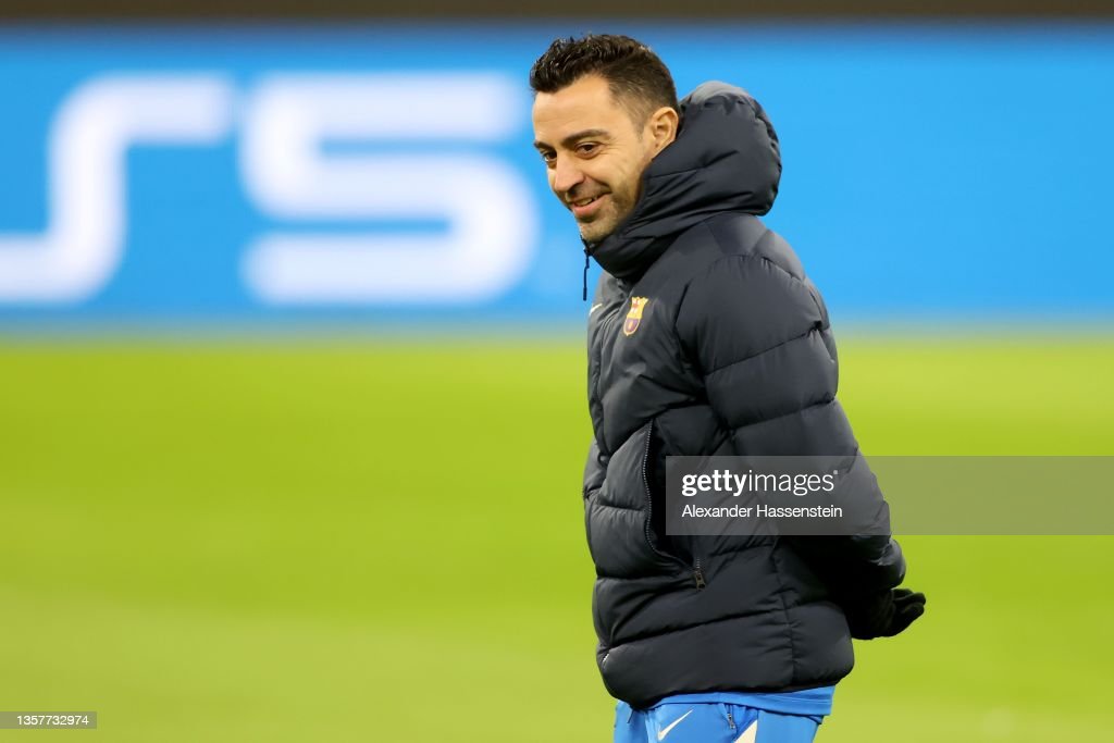 Xavi leads his Barcelona side in training (Photo by Alexander Hassenstein/Getty Images)