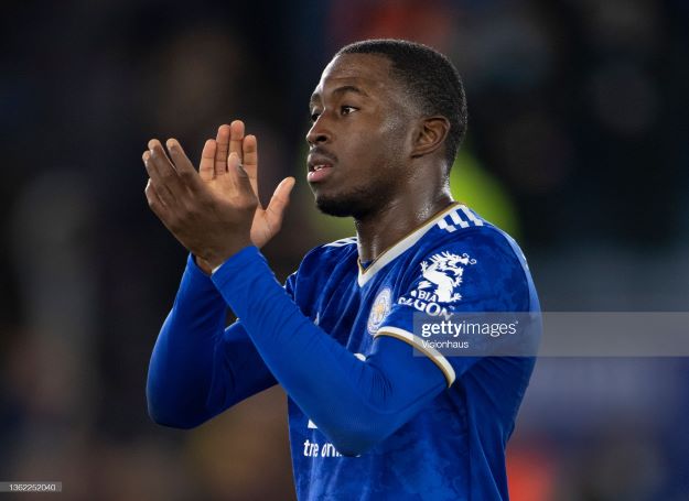 LEICESTER, ENGLAND - DECEMBER 28: Boubakary Soumaré of Leicester City applauds the fans after the Premier League match between Leicester City and Liverpool at The King Power Stadium on December 28, 2021 in Leicester, England. (Photo by Visionhaus/Getty Images)