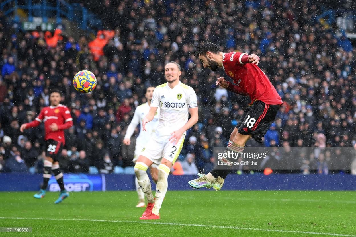LEEDS, ENGLAND - FEBRUARY 20: Bruno Fernandes of <strong><a  data-cke-saved-href='https://vavel.com/en/football/2022/02/20/premier-league/1102583-the-key-quotes-from-marcelo-bielsas-pre-manchester-united-press-conference.html' href='https://vavel.com/en/football/2022/02/20/premier-league/1102583-the-key-quotes-from-marcelo-bielsas-pre-manchester-united-press-conference.html'>Manchester United</a></strong> scores their team's second goal during the <b><a  data-cke-saved-href='https://vavel.com/en/data/premier-league' href='https://vavel.com/en/data/premier-league'>Premier League</a></b> match between Leeds United and <strong><a  data-cke-saved-href='https://vavel.com/en/football/2022/02/20/premier-league/1102583-the-key-quotes-from-marcelo-bielsas-pre-manchester-united-press-conference.html' href='https://vavel.com/en/football/2022/02/20/premier-league/1102583-the-key-quotes-from-marcelo-bielsas-pre-manchester-united-press-conference.html'>Manchester United</a></strong> at Elland Road on February 20, 2022 in Leeds, England. (Photo by Laurence Griffiths/Getty Images)