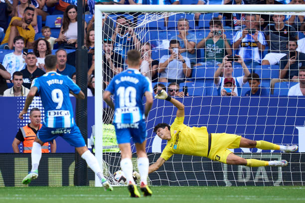 Joselu en el lanzamiento de penalti. Foto: Getty Images