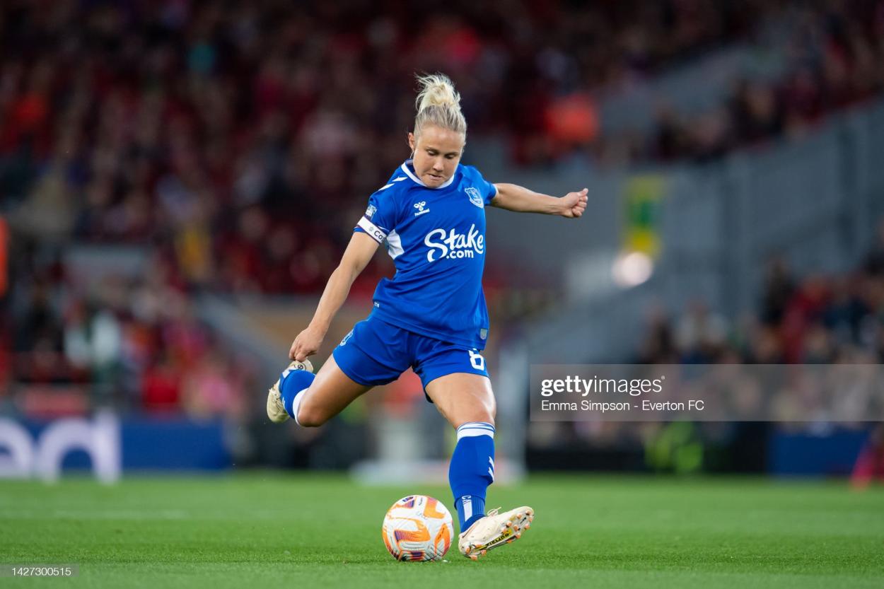 <strong><a  data-cke-saved-href='https://www.vavel.com/en/football/2021/02/26/womens-football/1061192-tottenham-hotspur-v-everton-womens-super-league-match-preview-how-to-watch-kick-off-times-predicted-line-ups-and-ones-to-watch.html' href='https://www.vavel.com/en/football/2021/02/26/womens-football/1061192-tottenham-hotspur-v-everton-womens-super-league-match-preview-how-to-watch-kick-off-times-predicted-line-ups-and-ones-to-watch.html'>Izzy Christiansen</a></strong> returned to Everton in 2020 prior to her retirement (Photo by Emma Simpson - Everton FC/Everton FC via Getty Images)