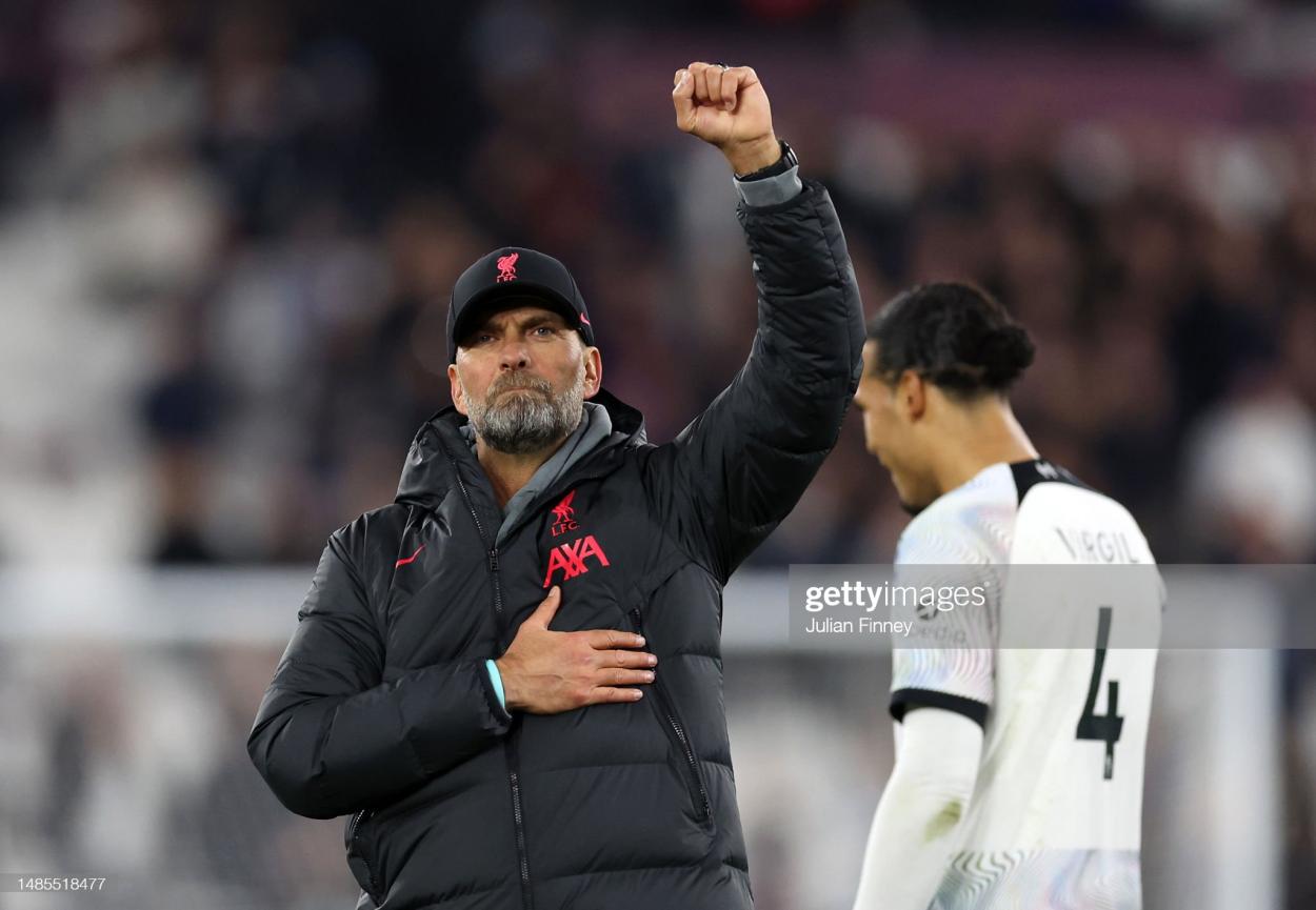 <strong><a  data-cke-saved-href='https://www.vavel.com/en/football/2023/04/25/liverpool-fc/1144877-jurgen-klopp-search-for-sporting-director-going-in-the-right-direction.html' href='https://www.vavel.com/en/football/2023/04/25/liverpool-fc/1144877-jurgen-klopp-search-for-sporting-director-going-in-the-right-direction.html'>Jurgen Klopp</a></strong> showing his appreciation to the travelling Liverpool fans - (Photo: Julian Finney/Getty Images)