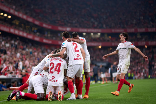 Los jugadores del Sevilla celebrando el gol | Fuente: Getty Images