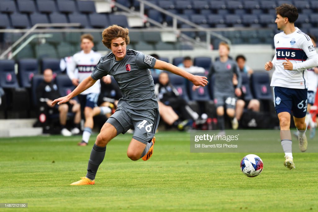 Glover in action for St. <strong><a  data-cke-saved-href='https://www.vavel.com/en-us/soccer/2023/04/22/mls/1144631-colorado-rapids-vs-st-louis-city-sc-preview-how-to-watch-team-news-predicted-lineups-kickoff-time-and-ones-to-watch.html' href='https://www.vavel.com/en-us/soccer/2023/04/22/mls/1144631-colorado-rapids-vs-st-louis-city-sc-preview-how-to-watch-team-news-predicted-lineups-kickoff-time-and-ones-to-watch.html'>Louis City</a></strong> 2 earlier this year/Photo: Bill Barrett/ISI Photos/Getty Images