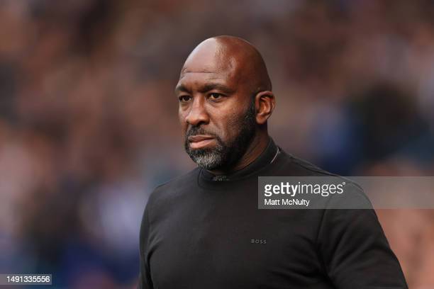 Wednesday boss Darren Moore looking on. (Photo by Matt McNulty/Getty Images)