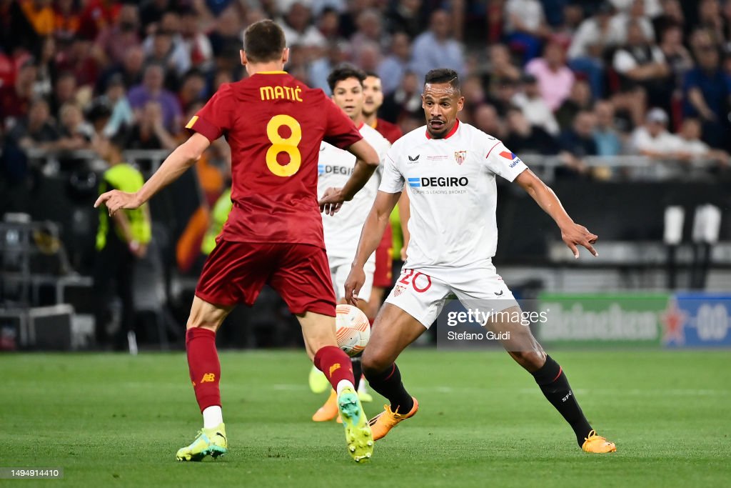 BUDAPEST, HUNGARY - MAY 31: Fernando of Sevilla FC in action during the UEFA Europa League 2022/23 final match between Sevilla FC and AS Roma at Puskas Arena on May 31, 2023 in Budapest, Hungary. (Photo by Stefano Guidi/Getty Images)  