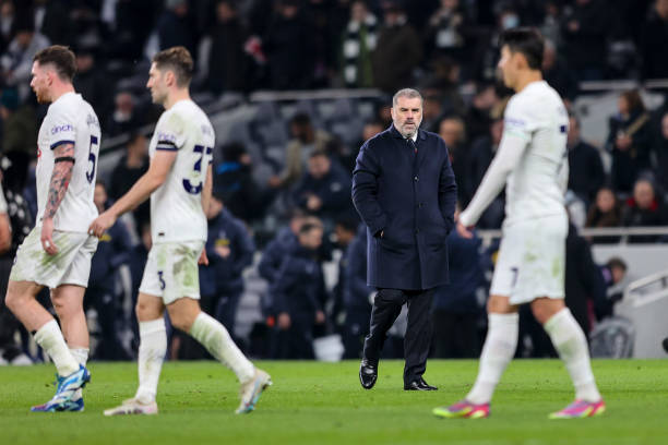Jugadores del Tottenham regresando al vestuario | Fuente: Getty Images
