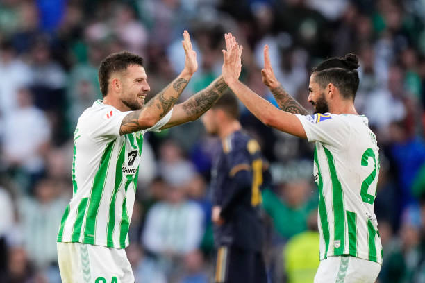 Aitor Ruibal e Isco Alarcón celebran el gol contra el Real Madrid | Foto: Getty Images