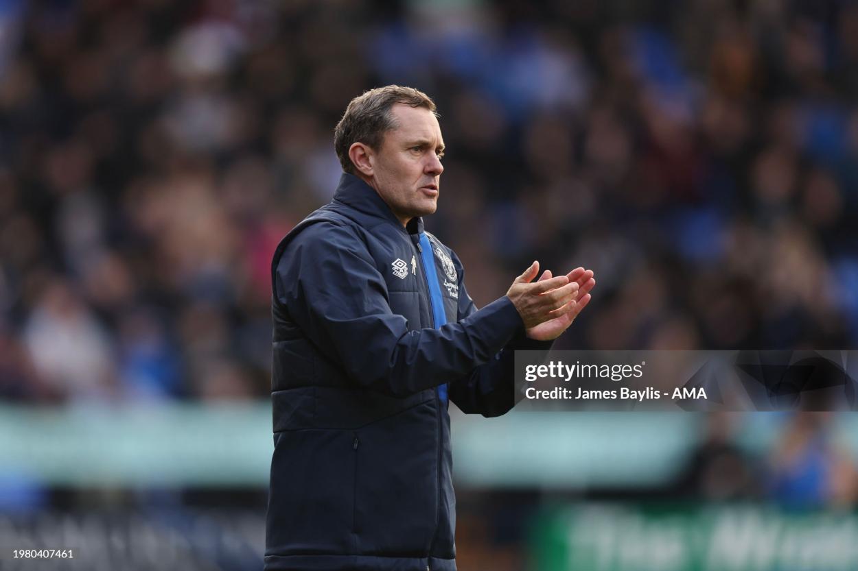 Paul Hurst the head coach of <strong><a  data-cke-saved-href='https://www.vavel.com/en/football/2023/06/22/1149718-carabao-cup-round-one-draw-wrexham-host-former-fa-cup-winners.html' href='https://www.vavel.com/en/football/2023/06/22/1149718-carabao-cup-round-one-draw-wrexham-host-former-fa-cup-winners.html'>Shrewsbury Town</a></strong> during the Sky Bet League One match between <strong><a  data-cke-saved-href='https://www.vavel.com/en/football/2023/06/22/1149718-carabao-cup-round-one-draw-wrexham-host-former-fa-cup-winners.html' href='https://www.vavel.com/en/football/2023/06/22/1149718-carabao-cup-round-one-draw-wrexham-host-former-fa-cup-winners.html'>Shrewsbury Town</a></strong> and Cambridge United at Montgomery Waters Meadow on February 3, 2024 in Shrewsbury, England. (Photo by James Baylis - AMA/Getty Images)