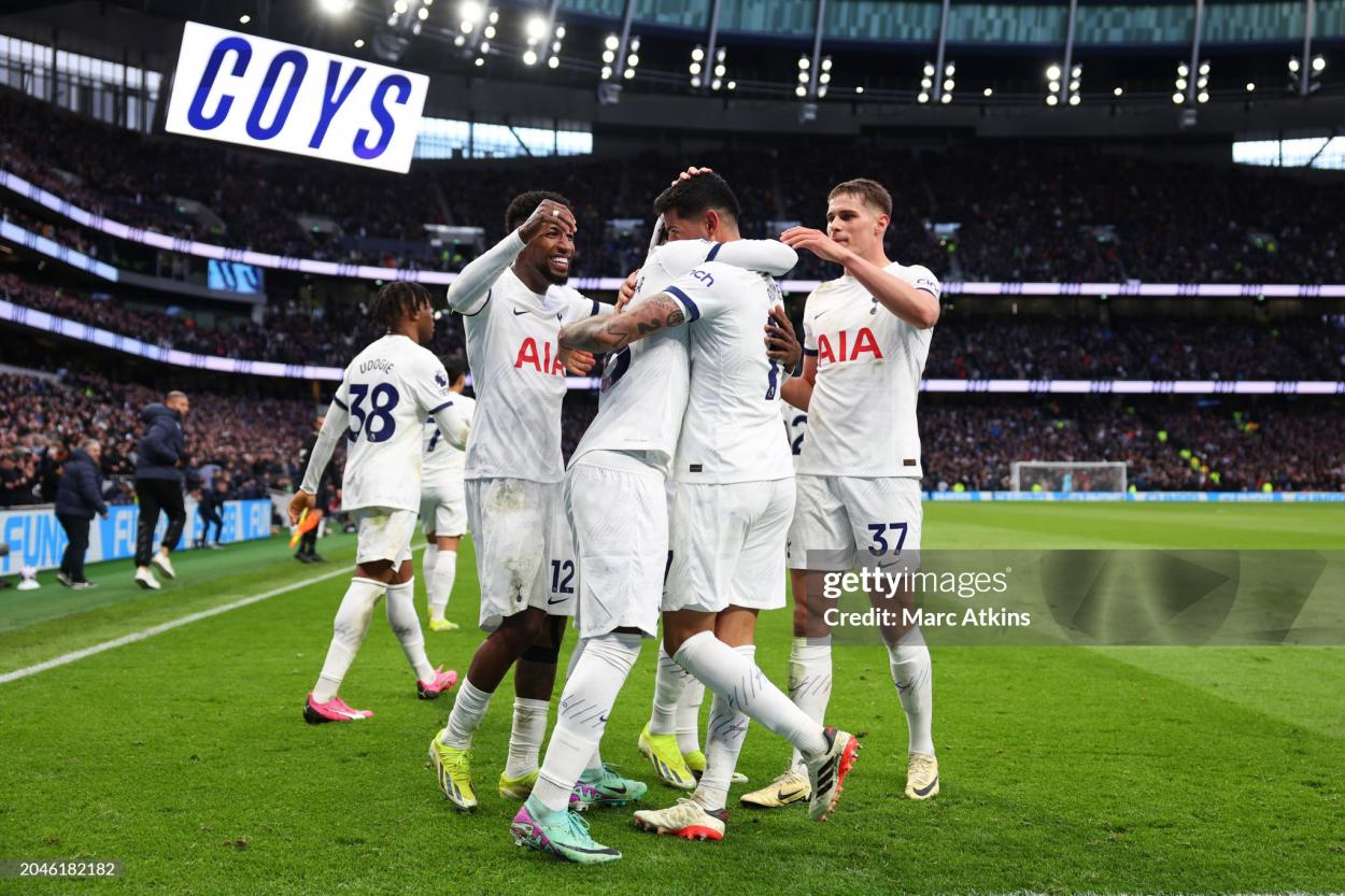 Tottenham celebrate their second goal in the win over Crystal Palace. (Photo by Marc Atkins/Getty Images)