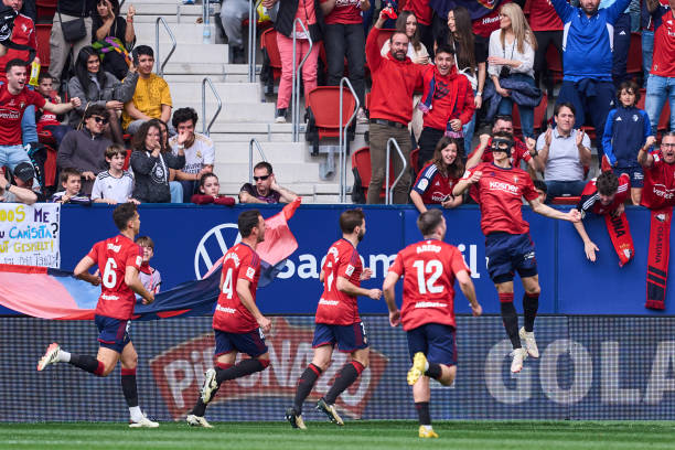 Osasuna celebrando un gol ante el <b><a  data-cke-saved-href='https://www.vavel.com/es/data/real-madrid' href='https://www.vavel.com/es/data/real-madrid'>Real Madrid</a></b> // Fuente: Getty Images