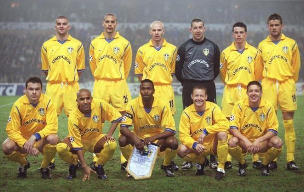 Alineación del Leeds United en la Champions League en el año 2000. Foto: Getty Images
