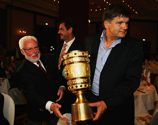 Hans Meyer, el entrenador que llevó al F.C. Núremberg a ganar su último título. / Fuente: Getty Images