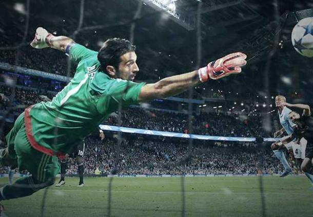 Una delle incredibili parate di Buffon | Foto: goal.com