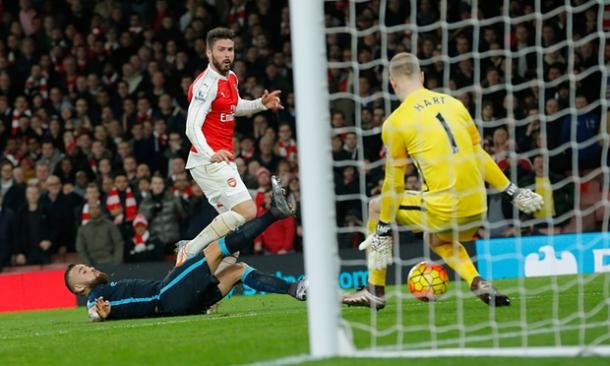 Giroud scores the second (photo: Andy Hooper)