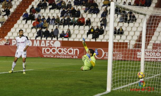 Nada pudo hacer Mariño para evitar el gol del empate // Imagen: LaLiga
