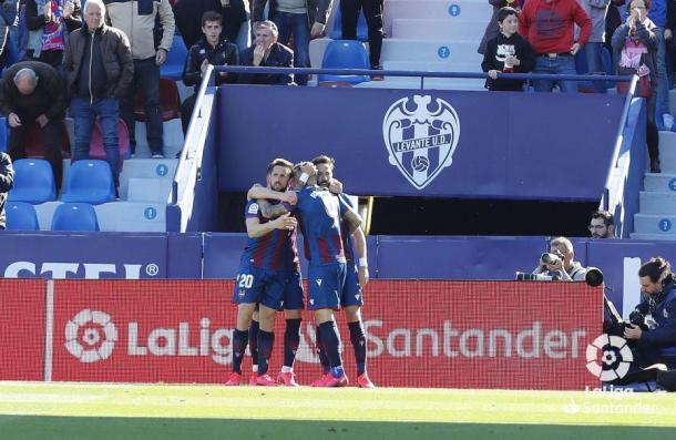 Celebración del gol de Roger | Foto: La Liga