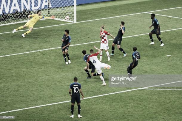 Perisic conecta el disparo que suponía el 1-1 / Fuente: Getty Images