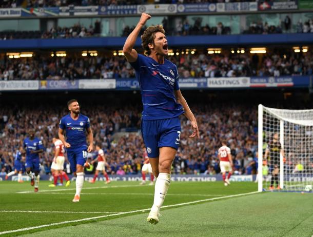 Marcos Alonso celebra el gol | Fotografía: Chelsea