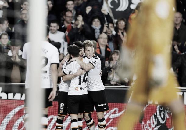 Carlos Soler da la victoria al Valencia./ Foto: Valencia CF