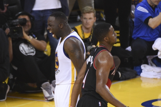 Draymond Green scores 17 in the Golden State Warriors' comeback victory. | Photo: USA Today Sports