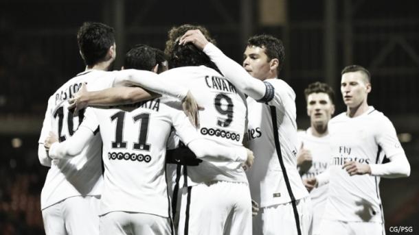 Il PSG festeggia dopo un goal al Lorient | Source: www.culturepsg.com