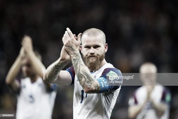 Como hace Gunnarsson, es de aplaudir la actuación islandesa / Fuente: Getty Images