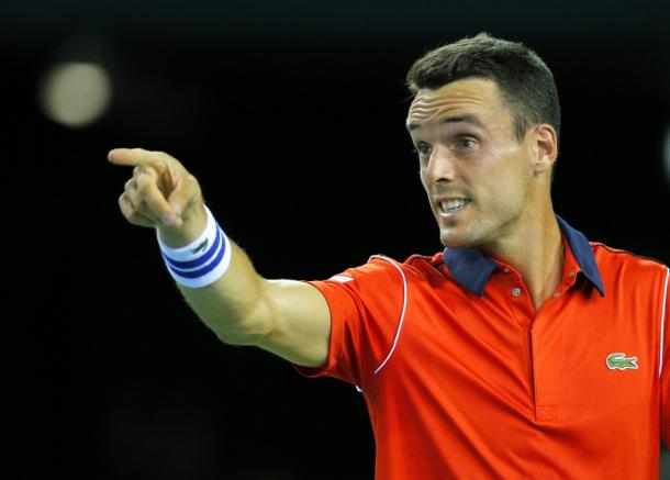 Robert Bautista Agut pointing a finger in the second match of the day I Unknown\libertatea.ro
