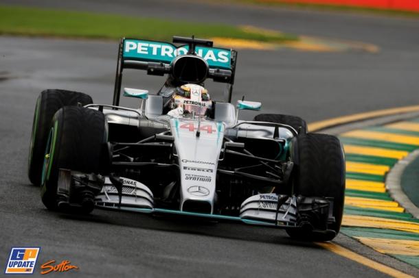 Lewis Hamilton fue el hombre más rápido del viernes | Foto: GPupdate.