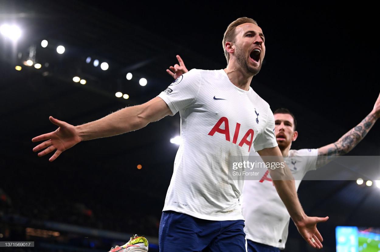 <strong><a  data-cke-saved-href='https://www.vavel.com/en/football/2022/01/23/premier-league/1099354-chelsea-2-0-tottenham-hakim-ziyech-stunner-sets-the-tone-for-a-big-win.html' href='https://www.vavel.com/en/football/2022/01/23/premier-league/1099354-chelsea-2-0-tottenham-hakim-ziyech-stunner-sets-the-tone-for-a-big-win.html'>Harry Kane</a></strong> celebrates the winner at the Etihad: Stu Forster/GettyImages