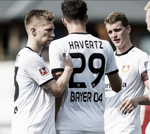 Havertz y sus compañeros durante el debut en DFB Pokal | Foto: @bayer04_es