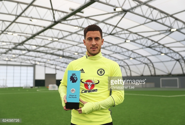 Eden Hazard won October's player of the month, his manager Conte won manager of the month too | Photo: GettyImages/Christopher Lee