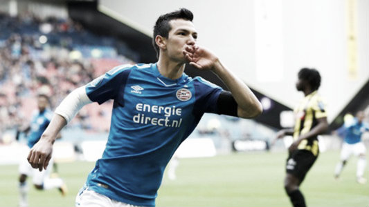 Hirving Lozano celebrando uno de sus goles de hoy. / Foto: psv.nl