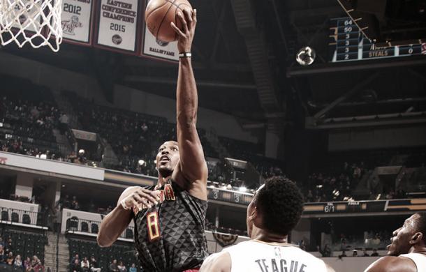 Dwight Howar en un partido de los Atlanta Hawks. Fuente: NBA.com