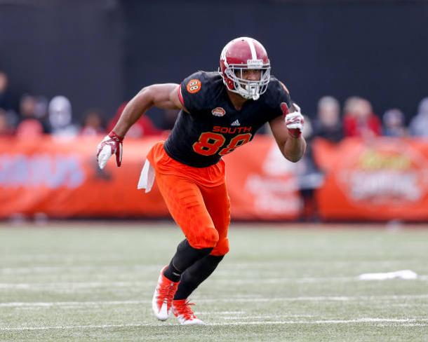 OJ Howard is a top prospect in this year's draft. | Photo: Getty Images