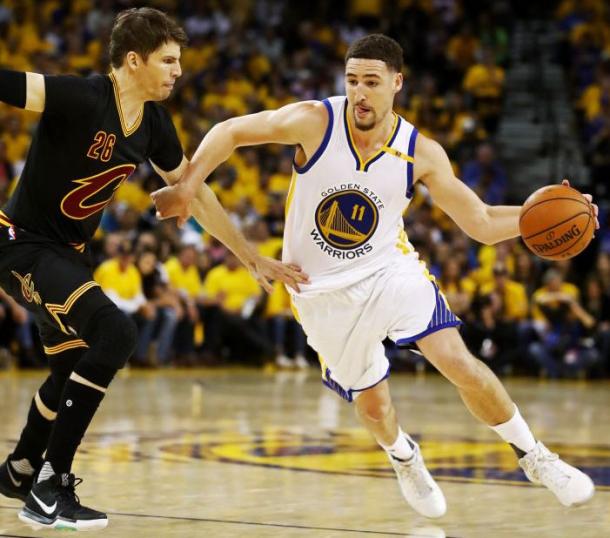 Klay Thompson #11 of the Golden State Warriors is defended by Kyle Korver #26 of the Cleveland Cavaliers during the second half of Game 2 of the 2017 NBA Finals |Source: Getty Images / Ezra Shaw|