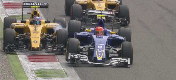 Jolyon Palmer wasn't best pleased when Felipe Nasr was careless and crashed into him, wrecking both their races. (Image Credit: @F1 Twitter)